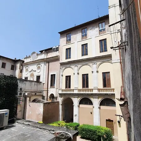 Campo De Fiori - Casa Pettinari 78 روما