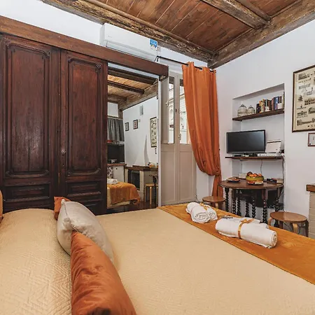 Campo De Fiori - Casa Pettinari 78